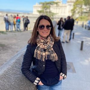 Meet your Posher, Natasha